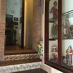Mondello Room מונדלו