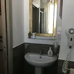 Mondello Room ゲストハウス